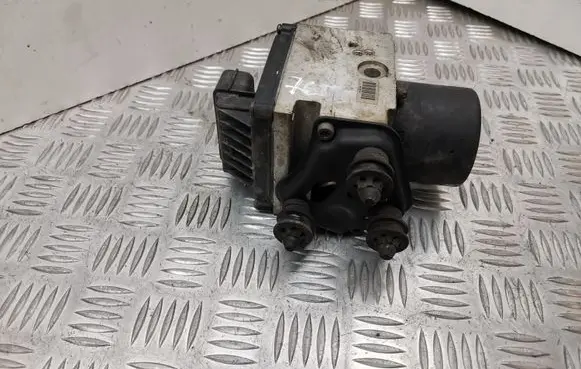 Volkswagen PASSAT B6 ABS Pump 3C0614095P 16027201