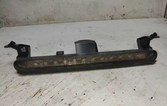 Volvo V70 Third/center stoplight 30763884 16511110