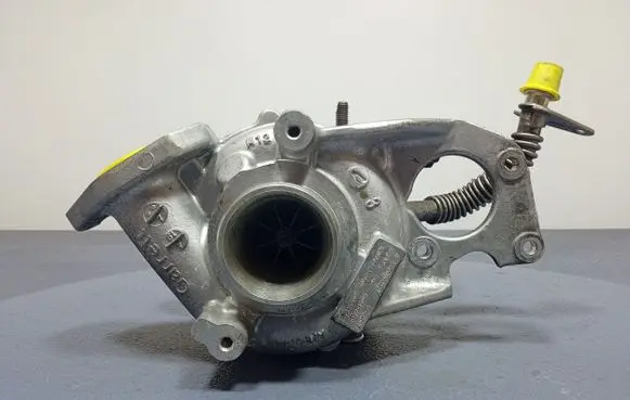 Ford Focus Turbo system vacuum part 9813241380