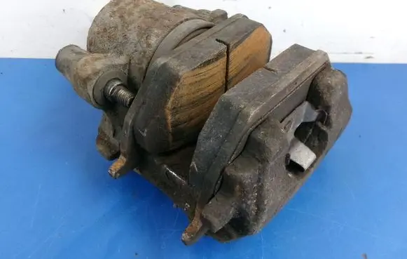 Seat Ibiza IV (6J,6P) Front brake caliper