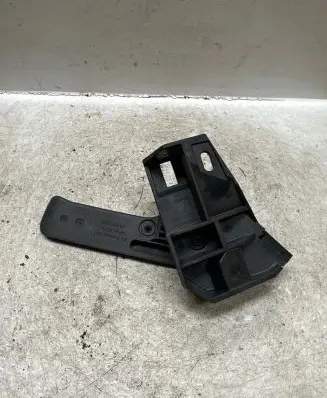 Volkswagen Tiguan Engine bonnet (hood) release handle 1K1823633