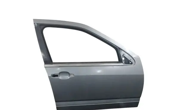 Cadillac SRX Front door