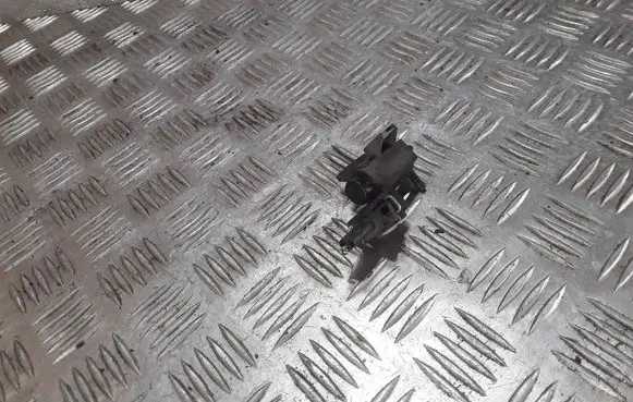 Toyota Corolla Verso AR10 Vacuum valve 258600R010