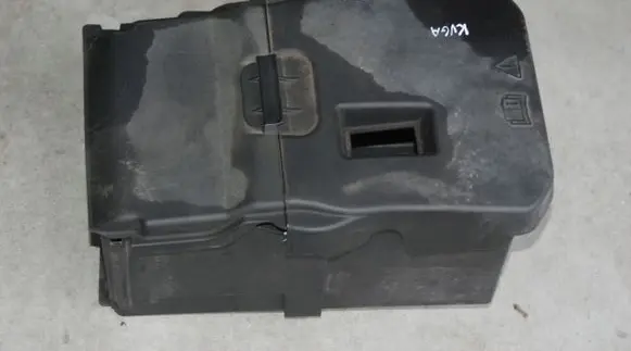 Ford Kuga II Battery box tray 163KM