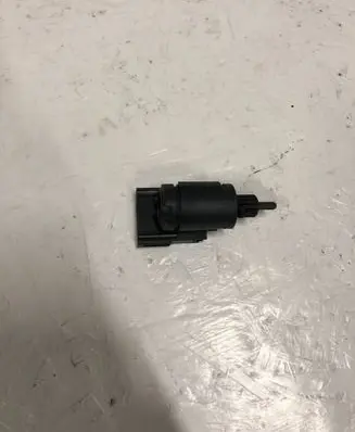 Volkswagen Touareg I Brake pedal sensor switch 1J0945511D 19322000 08461