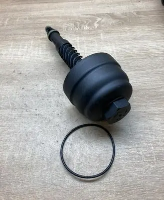BMW 5 F10 F11 Oil filter cover 6740326169