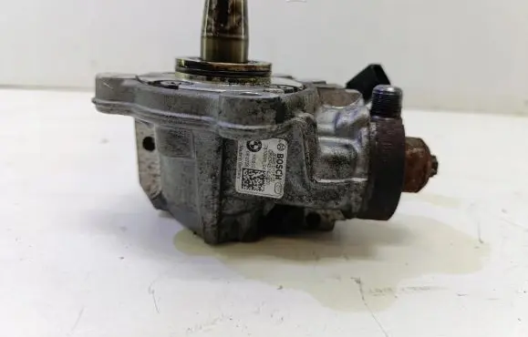 BMW X3 F25 Fuel injection high pressure pump