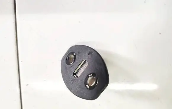 Volkswagen PASSAT B6 Front door lock loop/hook striker 