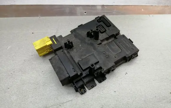 Volkswagen PASSAT B6 Other control units/modules 3C0953549A