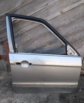 Ford S-MAX Front door