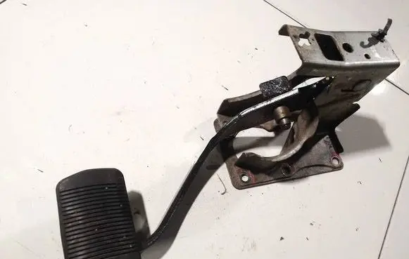 Dodge Journey Brake pedal 