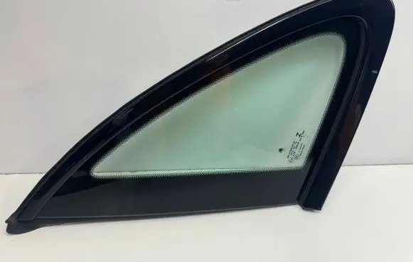 Porsche Macan (95B) Rear side window 95B845297XM
