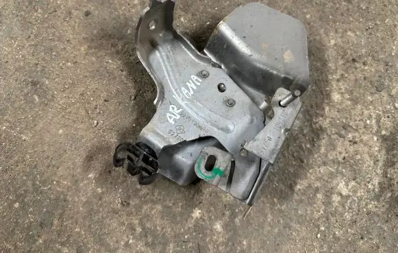 Renault Arkana Other engine bay part 227612561R