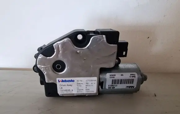 BMW 5 G30 G31 G38 Sunroof motor/actuator 73165359