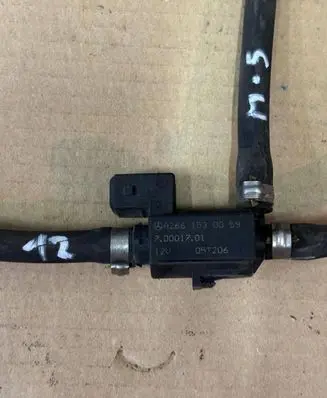 Mercedes-Benz A W169 Vacuum valve A2661530059 05T206 70001701