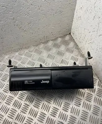 Jeep Grand Cherokee (WJ) CD/DVD changer P56042129AI