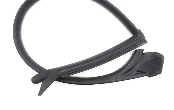 Audi A5 8T 8F Rubber seal front door (on door) 8T0845353E