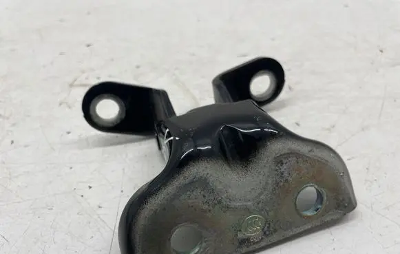 Rear door upper hinge