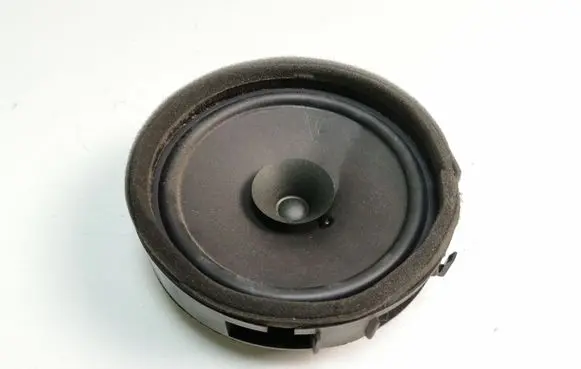 Mitsubishi Outlander Front door speaker 8720A147