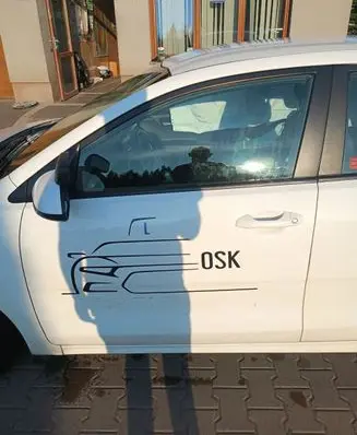 KIA Xceed Sliding door window/glass 