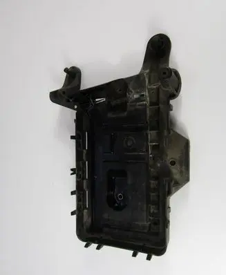 Skoda Octavia Mk2 (1Z) Battery tray 1K0915333