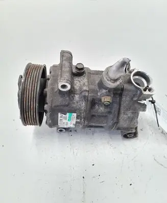 Volkswagen Golf VI Air conditioning (A/C) compressor (pump) 5N0820803