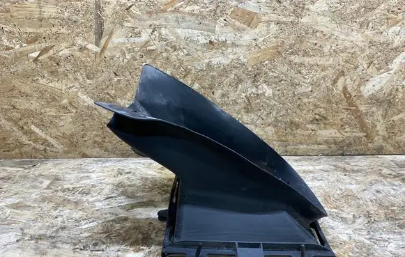 Bentley Flying Spur Intercooler air channel guide 3W5121468