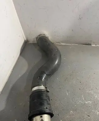 Ford Ranger Intercooler hose/pipe JB3G6C646BD