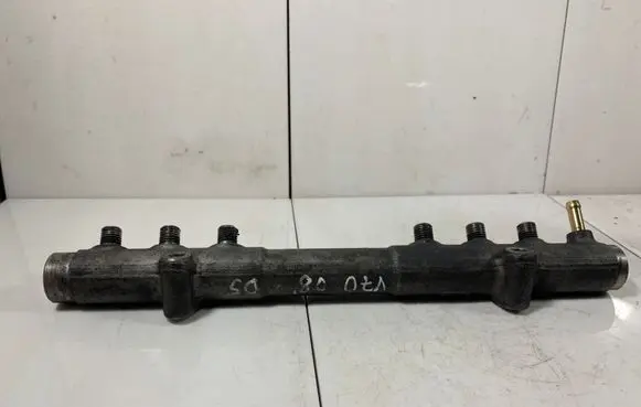 Volvo V70 Fuel main line pipe 31259011
