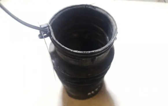 Peugeot 607 Air intake hose/pipe 98027120e