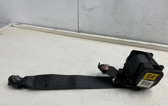 Hyundai Grandeur Rear seatbelt