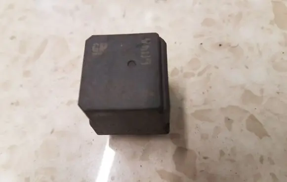 Opel Insignia A Other relay 13500119