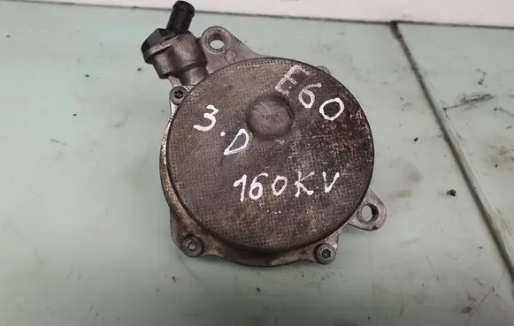BMW 5 E60 E61 Vacuum pump 7795142 11667795142 7787366
