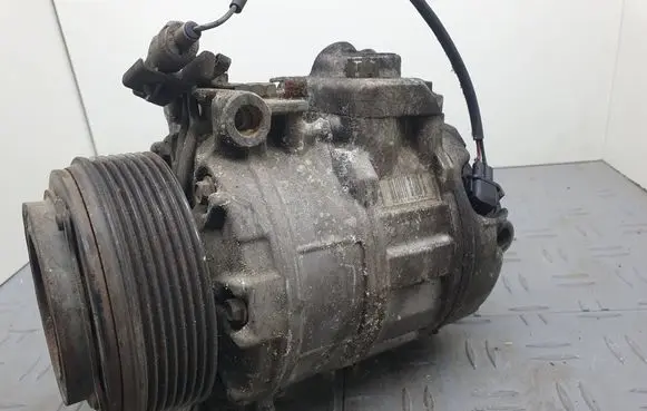 BMW 5 F10 F11 Air conditioning (A/C) compressor (pump) 6987890