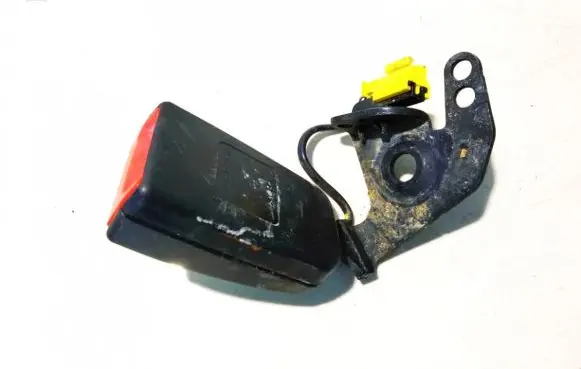 Mercedes-Benz C AMG W204 Middle seatbelt buckle (rear) 340431530508