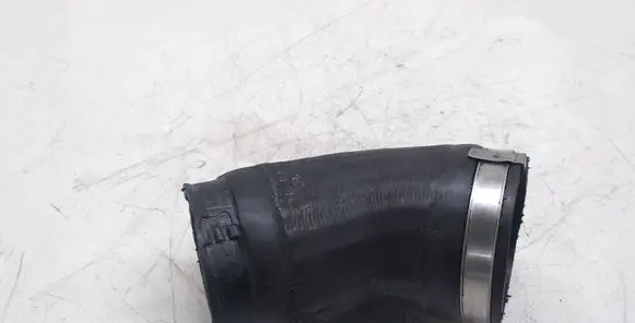 Subaru Outback Air intake hose/pipe 21869AA130
