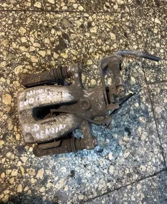 Mini One - Cooper R50 - 53 Rear brake caliper