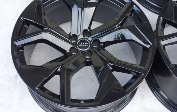 Audi RS Q8 R23 light alloy rim 4M8601025DC