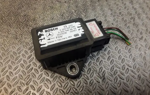 Mercedes-Benz Vaneo W414 Yaw turn rate sensor 0025426618 A0025426618