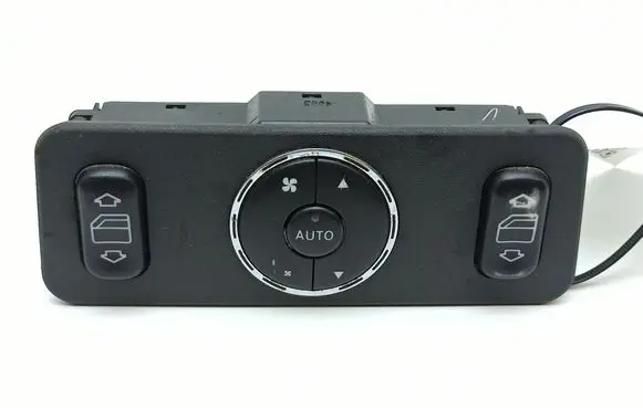 Mercedes-Benz ML W163 Electric window control switch A1638200326