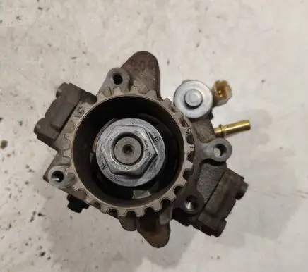 Fuel injection high pressure pump
