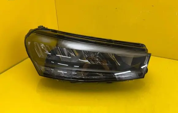 Skoda Fabia Mk4 (6VA) Headlight/headlamp 6VB941016