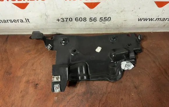 Land Rover Range Rover Sport L494 Other engine bay part CPLA6D057A