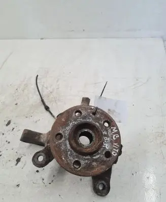 Mercedes-Benz Vito Viano W638 Front wheel hub