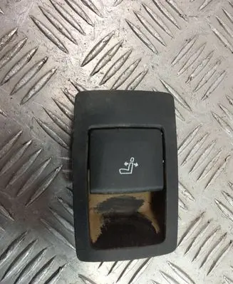 BMW X3 G01 Seat control switch 7436054