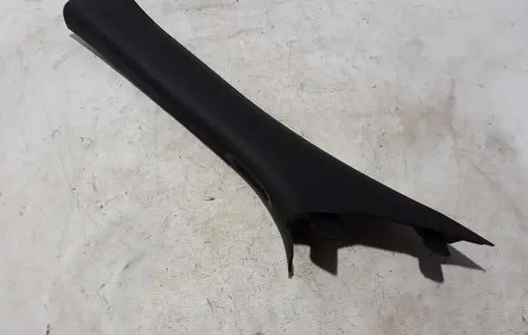 Other sill/pillar trim element