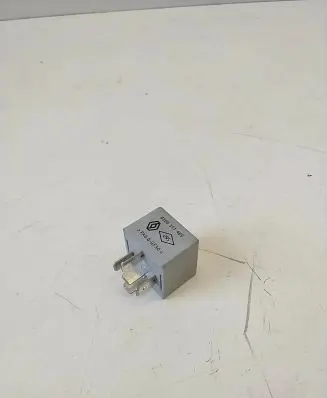 Renault Clio IV Other relay 8200351489