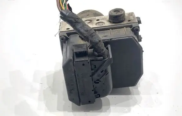 Volkswagen PASSAT B5.5 ABS Pump