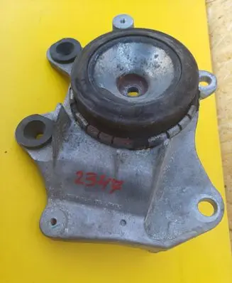 Renault Laguna III Engine mount bracket 112200005R