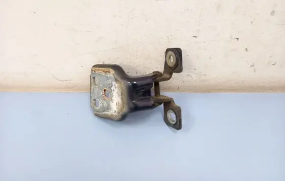 Jeep Grand Cherokee (WJ) Front door upper hinge 55136480AC
